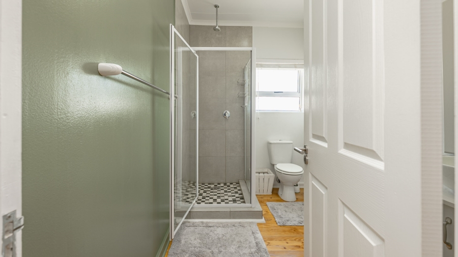 4 Bedroom Property for Sale in Struisbaai Western Cape